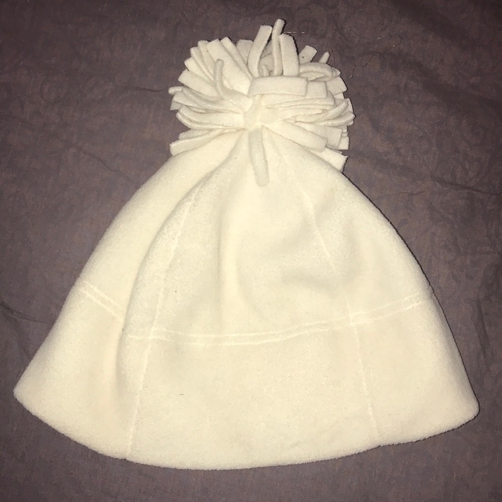 Pom Pom Beanie & Gloves